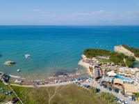 /customerDocs/images/avatars/69372/bertos balcony 1.jpg